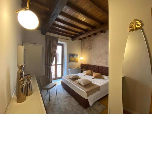 Rhona's Rooms