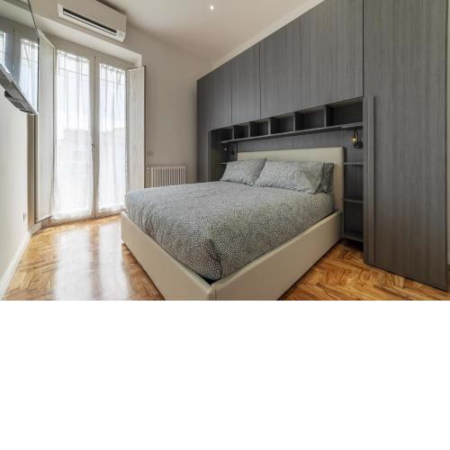 Rione Prati Elegant Apartment with Balcony