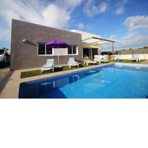 Riumar "Marc", 550m to beach, private pool, On-Site-Service, dog beach