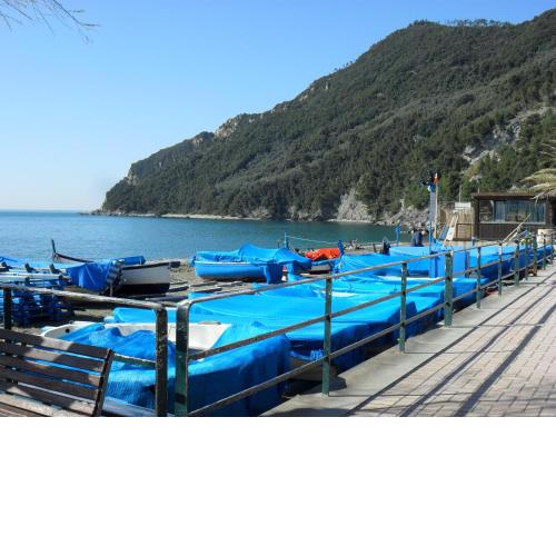 RIVA: TRA 5 TERRE E PORTOFINO