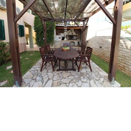 Riviera Barbati Beach / Villa Angela