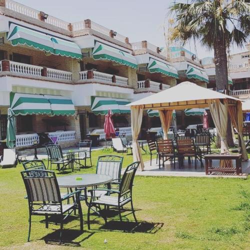 Riviera Beach Chalets