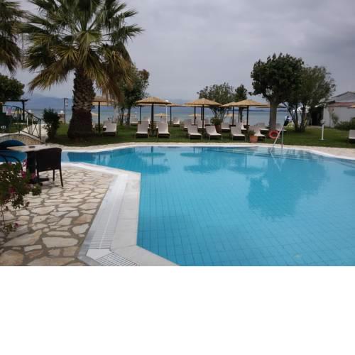 Robolla Beach Aparthotel