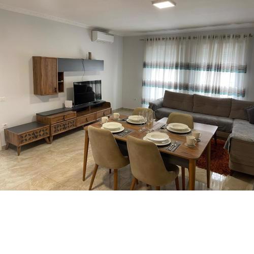 Roes Apartments