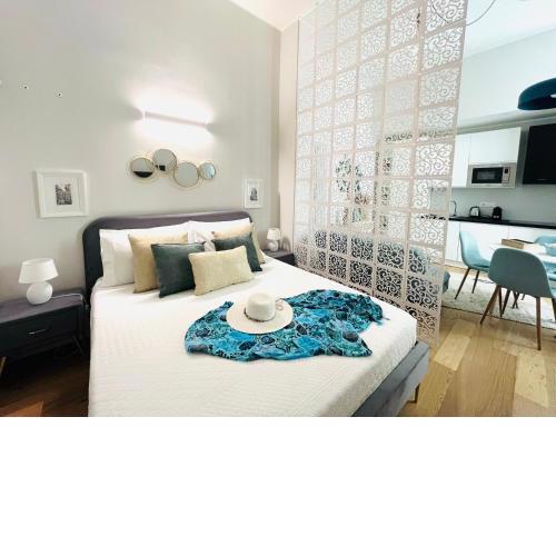 Rolli De Mar - boutique apartment Genoa old town, Aquarium, Rolli Days