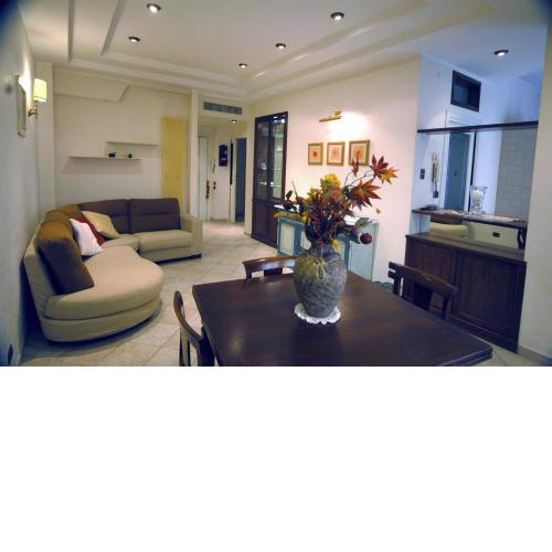 Roma Chic House