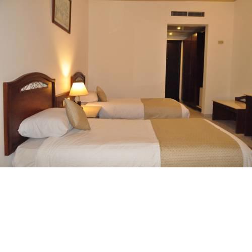 Roma Host Way Hotel & Aqua Park