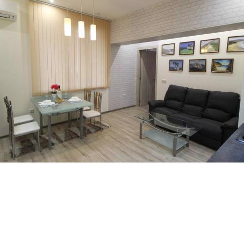 Roman baths apartment, 100 m from the Sea Garden