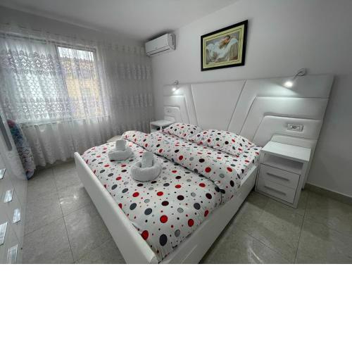 ROMANCE Apartments