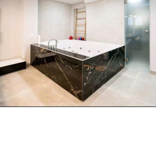 Romantic Jacuzzi Apartment