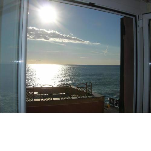 Romantic Sea View Flat in Genova Nervi