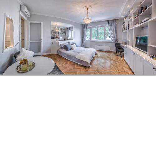 Romantic Studio with Amazing view to Buda Castle