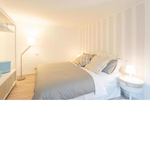 ***** [ ROMANTIC SUITE ] - Como Center
