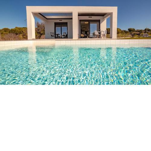 Romantic Villa Helidoni