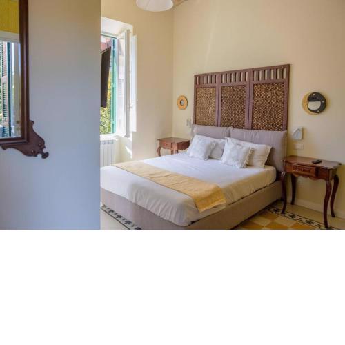 RomAntica Suite with balcony near San Giovanni