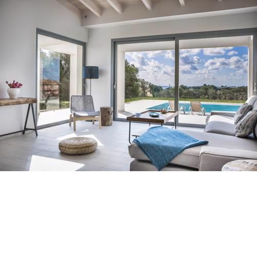 ROMEO & JULIET VILLAS