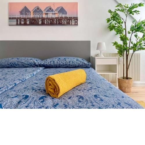 Rooftop Apartment with Free Parking & Balcony & AC