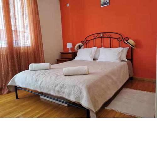 room for2 in Athens center