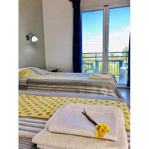 Room in Apartment - 2 Bedroom Apartment, with Swimming Pool, two steps from the beach