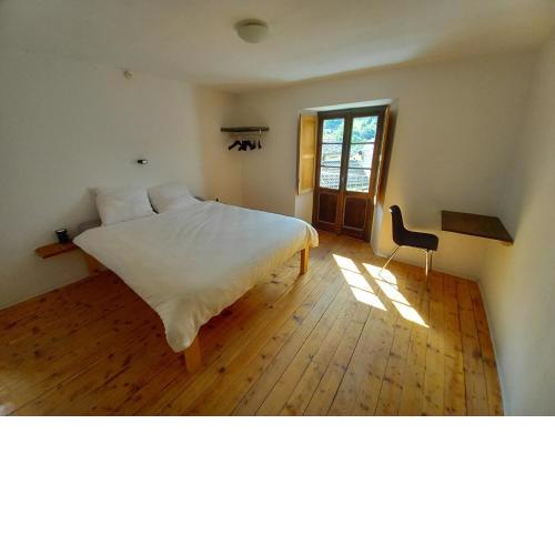 Room in Apartment - Casa Coerente Cavergno Single room 2