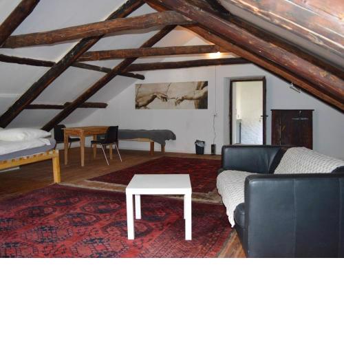 Room in Apartment - Casa Coerente Cavergo attic room