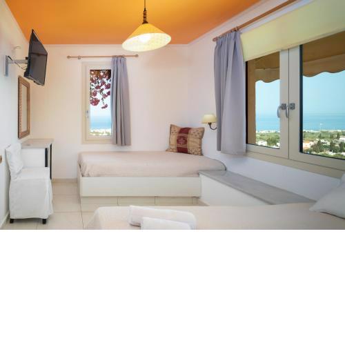Room in Apartment - Spacious Room in Creta for 3 people, with Ac, Swimming Pool and Nature