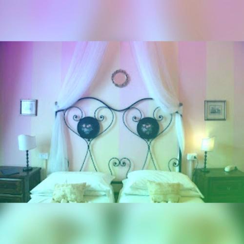 Room in Guest room - Viareggio Top Deco versilia