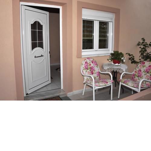 Room Ntina Kastraki