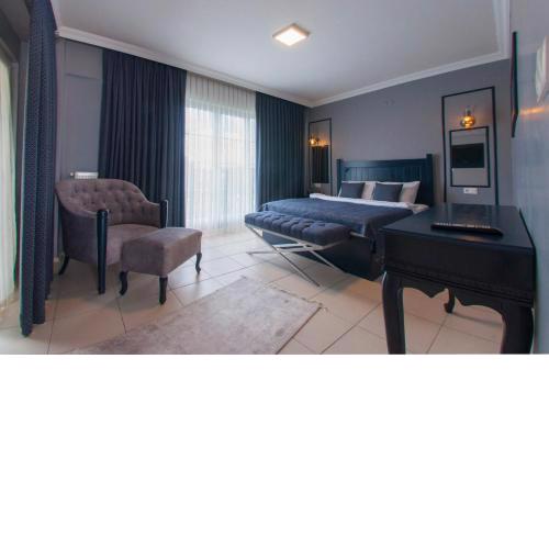 Room Room Hotel