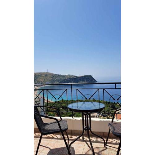 Roomers Himara