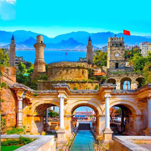 ROOMS AND APARTMENTS center of Antalya, beach, old town