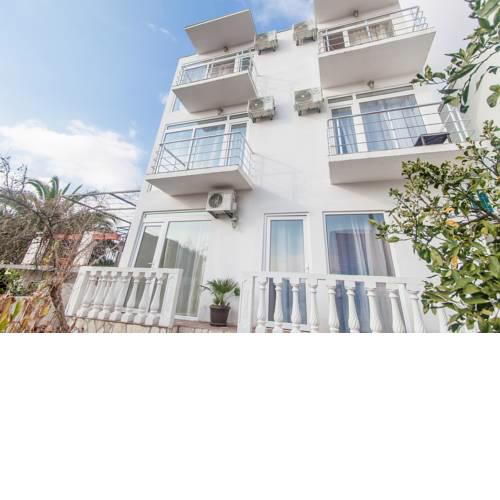 Rooms and Apartments Milana