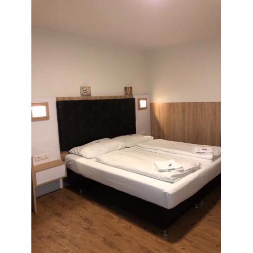 Rooms N