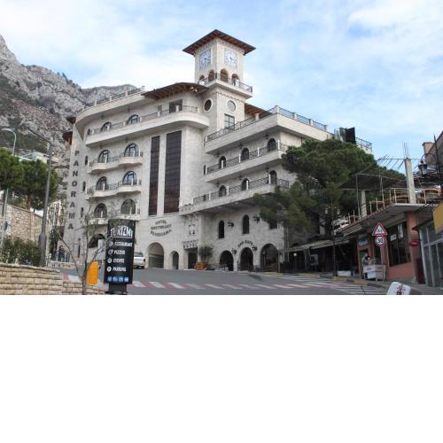 Rooms Panorama