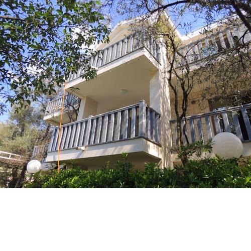 Rooms Villa Desa