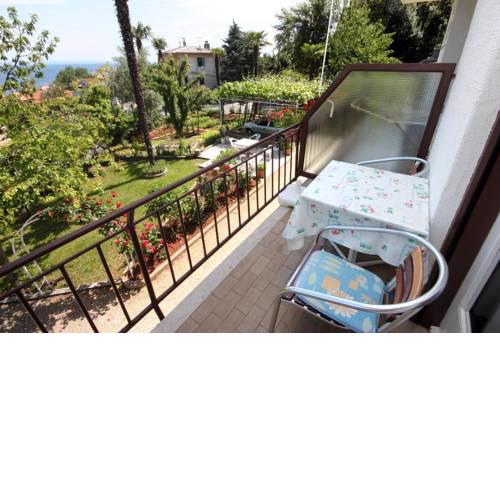Rooms with a parking space Lovran (Opatija) - 2302