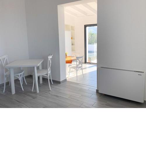 Rosalia Homestay - Ponente Apartment