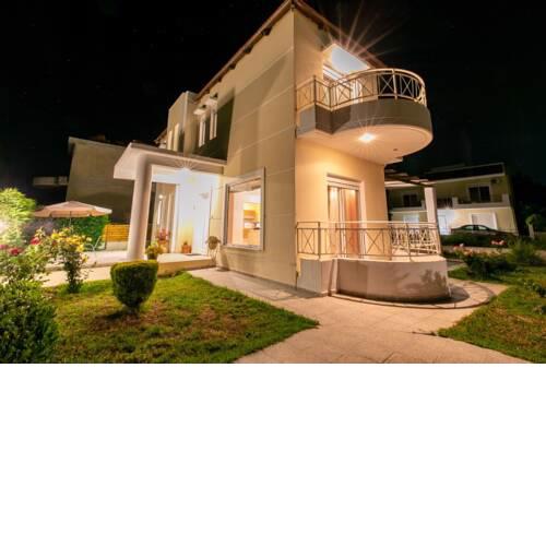 Rose Garden House