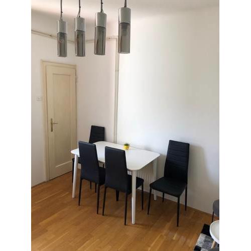 Roseman - Small open flat in the city centre