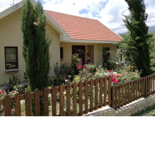 Roses Villa