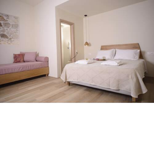 Rossa Suites