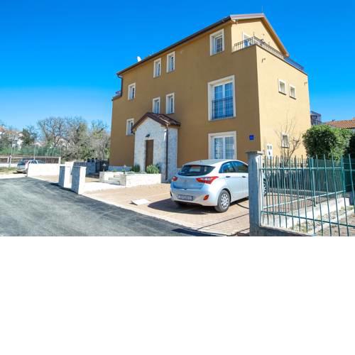 Rougemarin Apartments