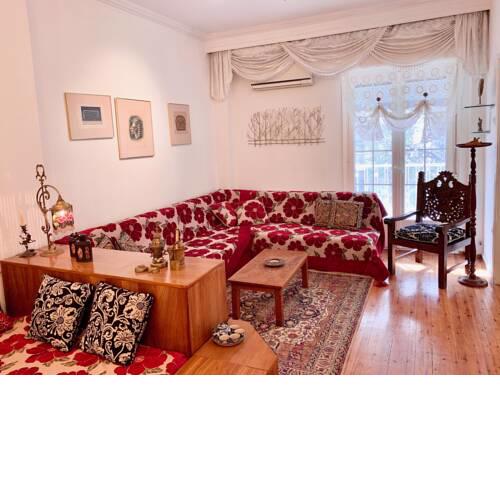 Roulas House