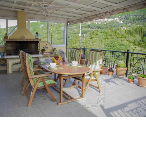 Roula's Veranda