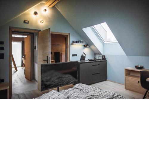Rousa little guesthouse Kombi