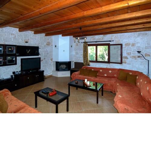 Rouveli Villa with private garden and barbeque