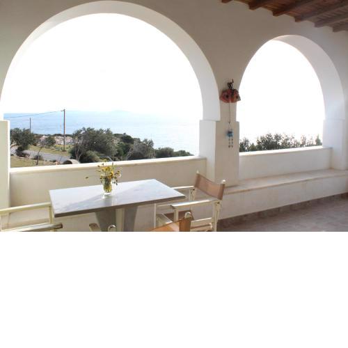 Rouvis Naxos Holiday House