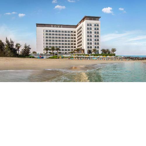 Rove La Mer Beach