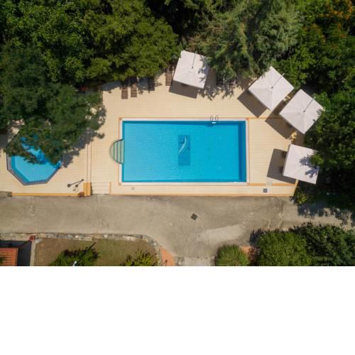 Roxani Country House