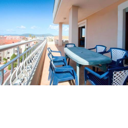 Royal apartment sea view